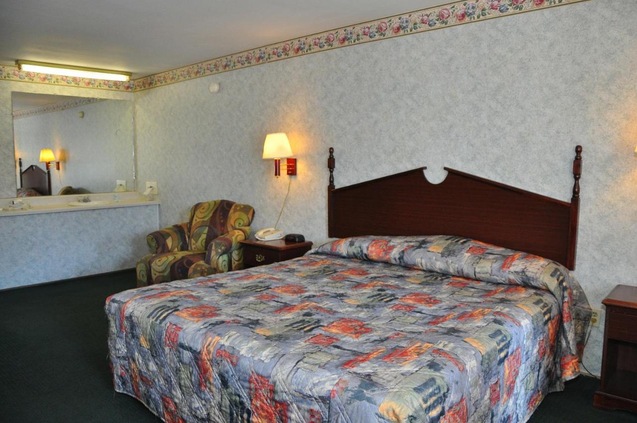 Merrimac Inn & Suites Williamsburg Exterior photo